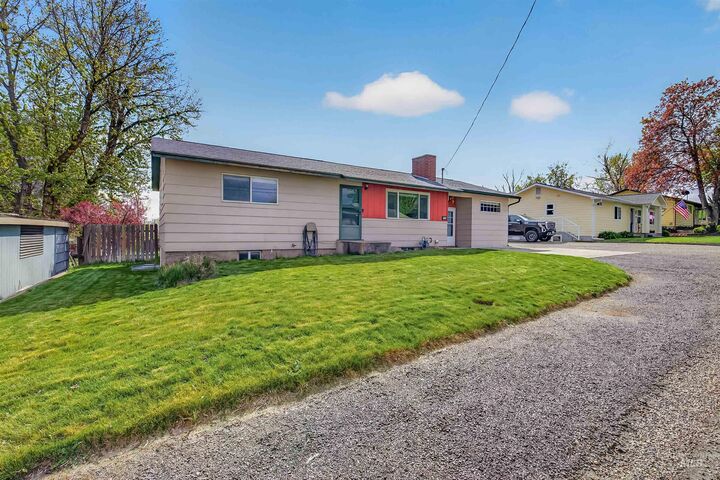 Property Photo: 1301 Boston Street WA 99403
