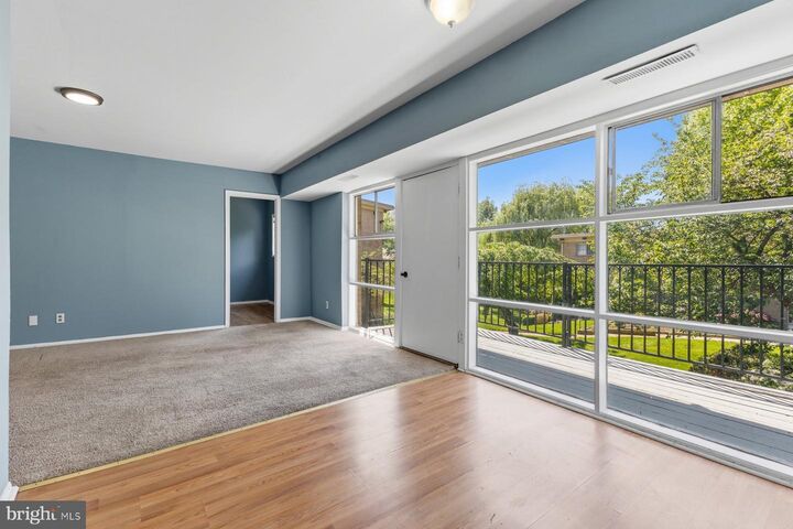 Property Photo:  4903 Americana Drive 107  VA 22003 