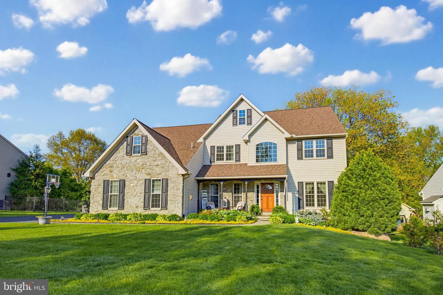 Property Photo: 7 Thornhill Lane PA 17584