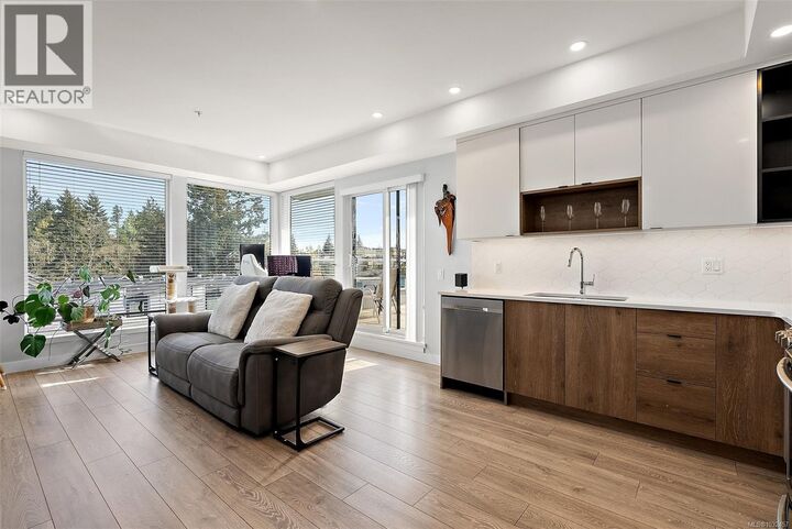 Property Photo: 950 Whirlaway Crescent 412 BC V9B 0Y3
