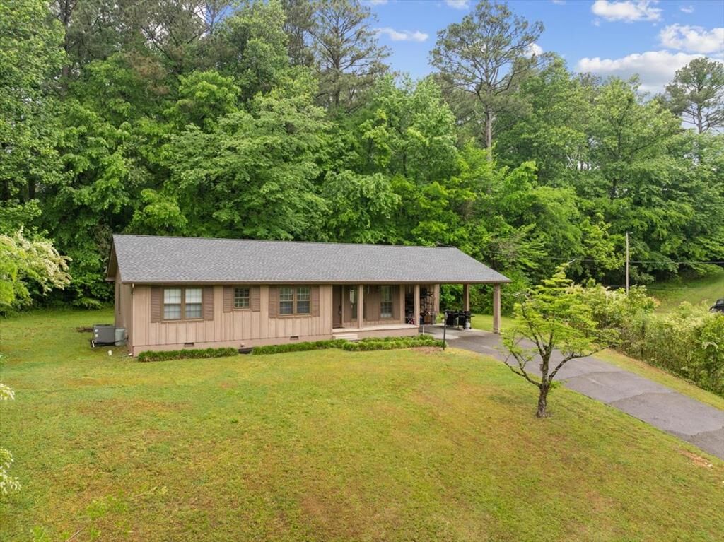 Property Photo:  108 Pinewood Way  GA 30721 