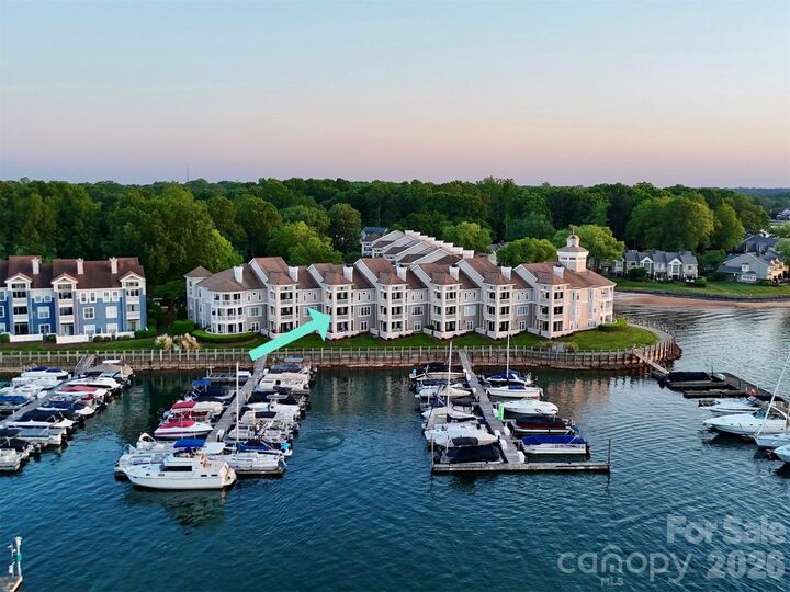 Property Photo: 18637 Vineyard Point Lane NC 28031