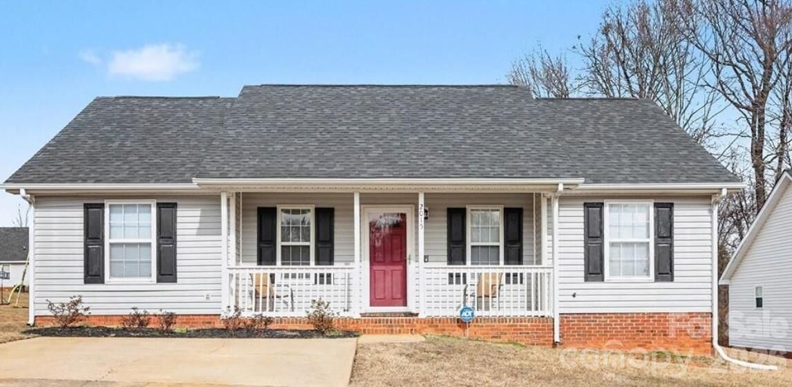 Property Photo:  2015 Slater Springs Drive  NC 28216 