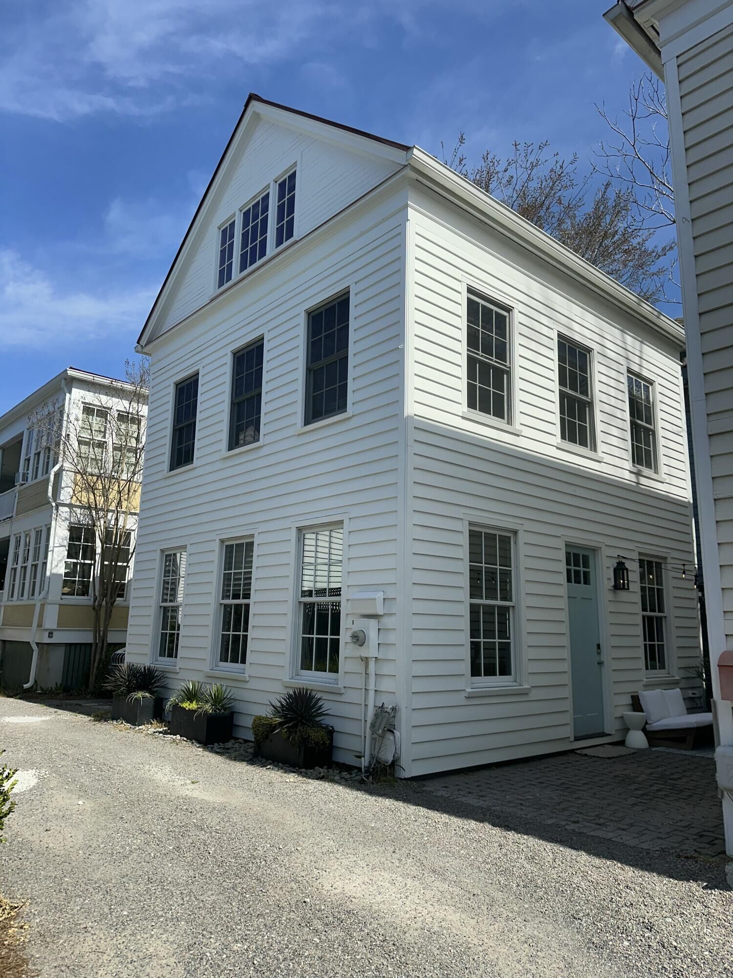 Property Photo:  9 Bogard Street Unit 2  SC 29403 