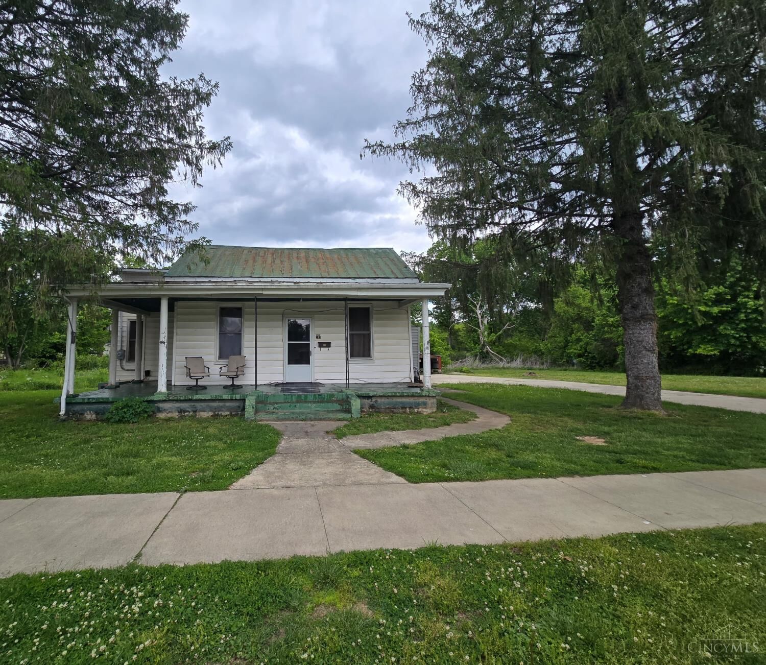 Property Photo:  707 E Second Street  OH 45144 