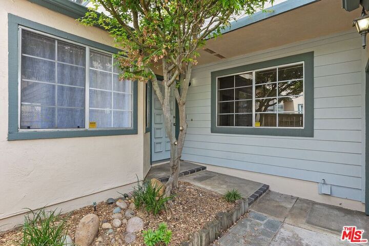Property Photo:  455 Bancroft Gln  CA 92027 