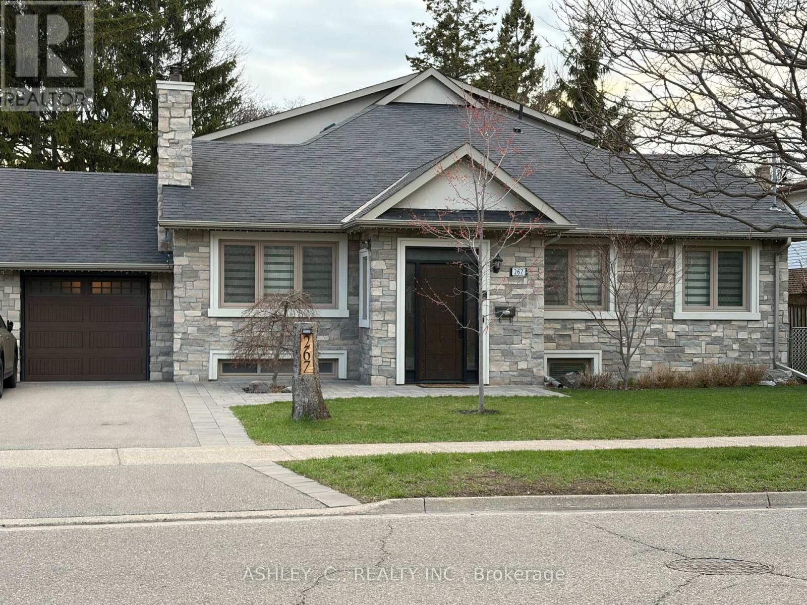 Property Photo:  267 King Street East Bsmt  ON L5A 1T4 