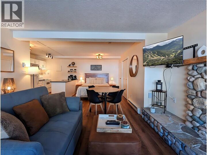Property Photo: 2030 Panorama Drive 806 BC V0A 1T0
