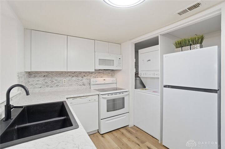 Property Photo:  51 Winchester Place  OH 45458 