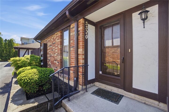 Property Photo:  5520 Cobblegate Drive C  OH 45449 
