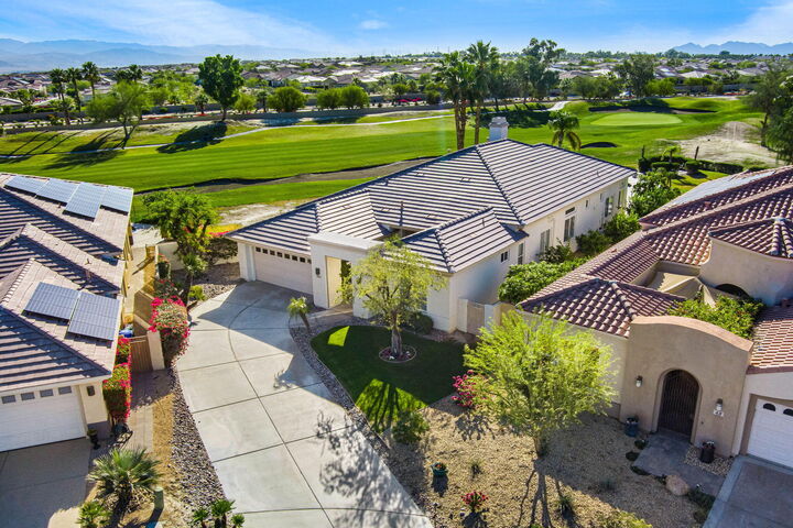 Property Photo:  46 Via Bella  CA 92270 