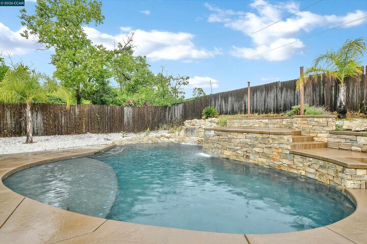 Property Photo:  196 Bittercreek Dr  CA 95630 