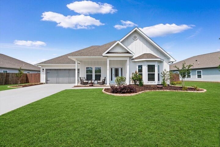 Property Photo:  110 E Oak Trees Lane Lot 2048  FL 32439 