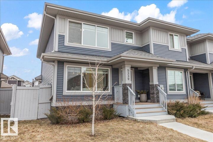 Photo de la propriété:  5339 Admiral Girouard Street NW  AB T5E 6X5 