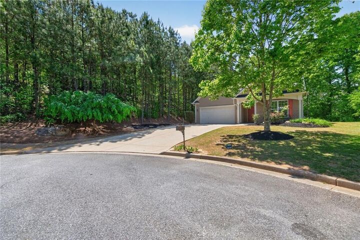 Property Photo:  512 Little Shoals Place  GA 30115 