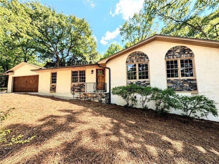 Property Photo:  2304 Rolling Acres Court SW  GA 30094 