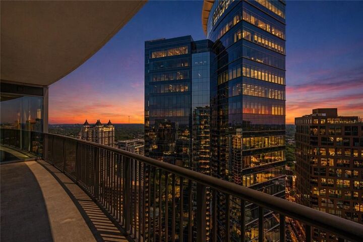 Property Photo:  1080 Peachtree Street NE 3304  GA 30309 