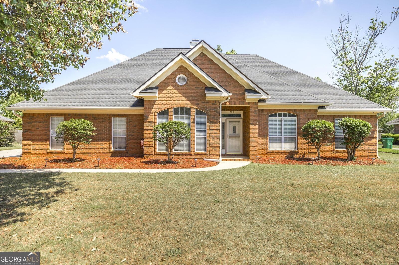 Property Photo:  206 Rhett Court  GA 31088 