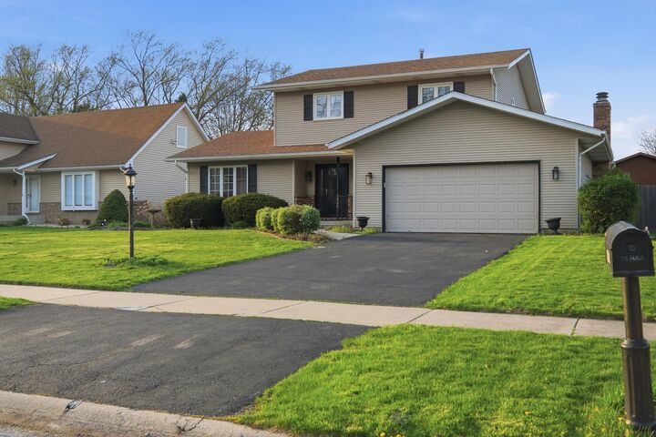 Property Photo:  1000 Brooke Lane  IN 46375 