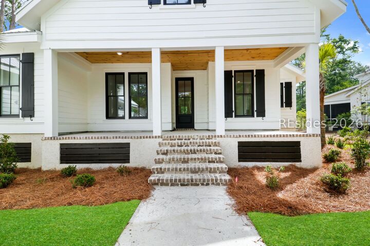 Property Photo:  10 Oldfield Village Road  SC 29909 