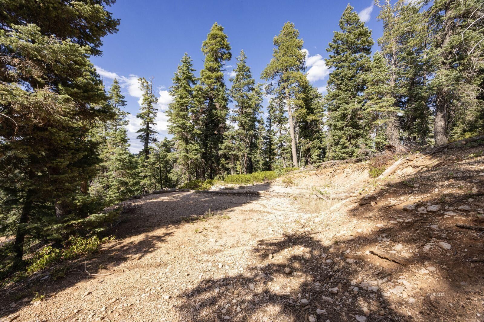 Property Photo: 1120 W Strawberry Point Rd UT 84762