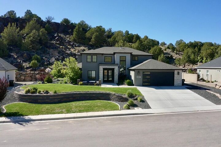 Property Photo:  2228 S Canyon Cir  UT 84721 