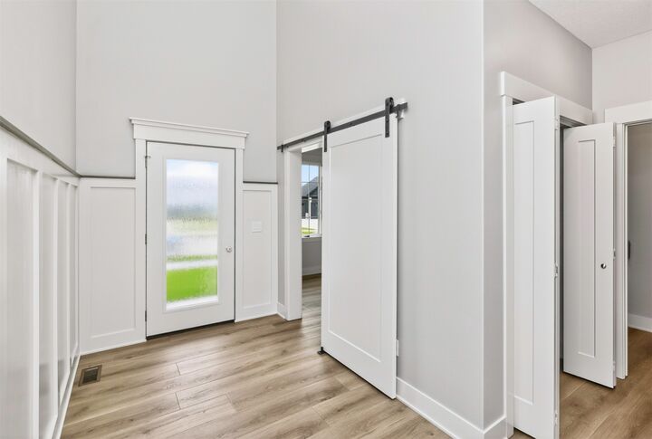 Property Photo:  552 Westwood Drive  IA 50124 