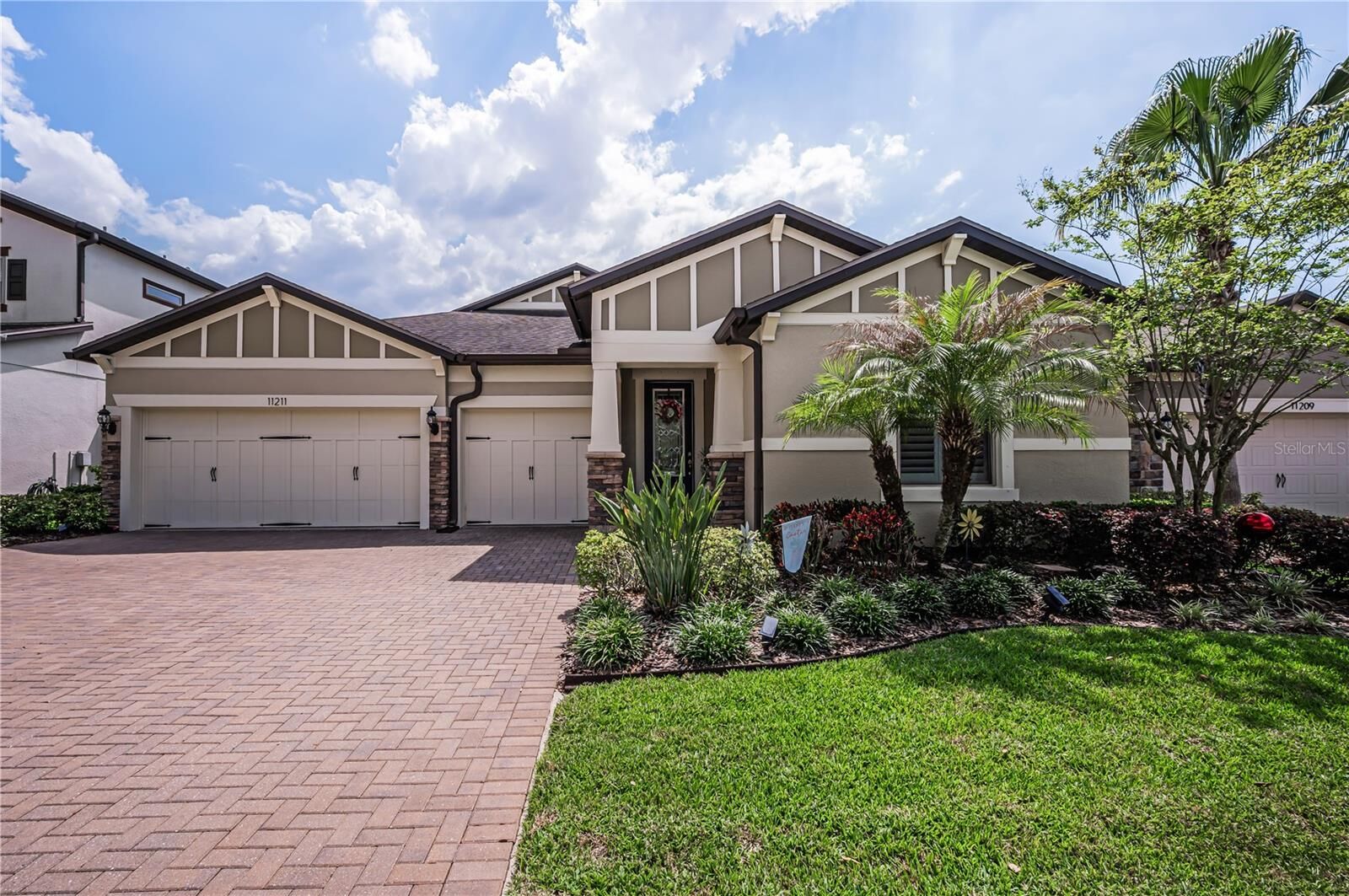 Property Photo: 11211 Lark Landing Court FL 33569