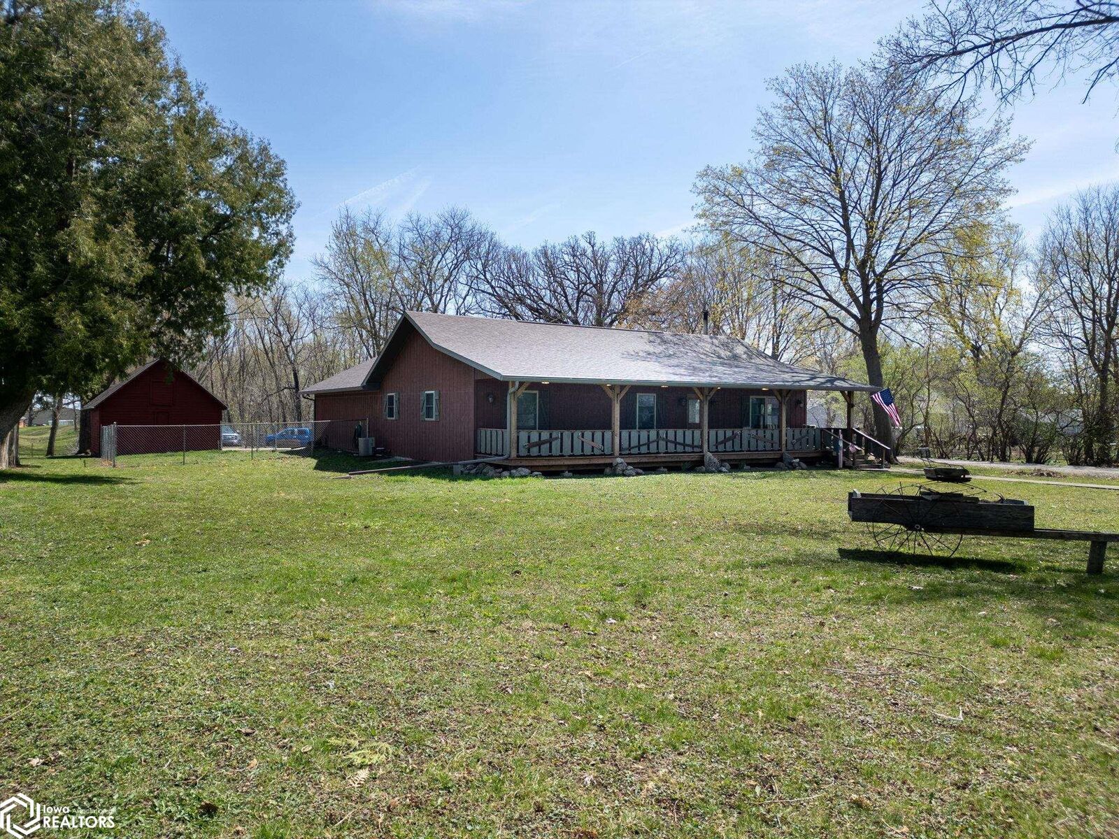 Property Photo:  502 S 12th Street  IA 50428 