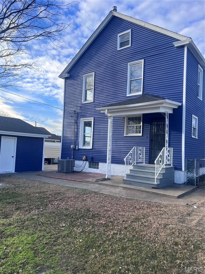 Property Photo:  632 Washington Street  IL 62090 