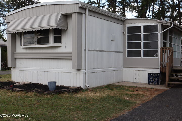 Property Photo:  14 Kingfisher Way  NJ 08759 