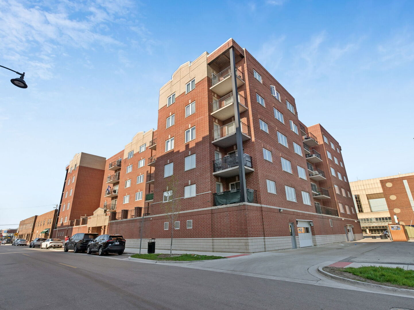 Property Photo:  3303 Grove Avenue 604  IL 60402 