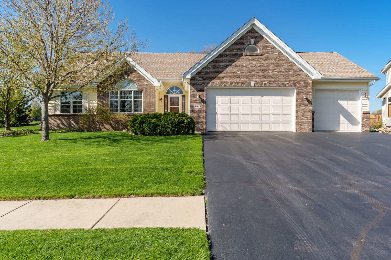 Property Photo:  6112 Windflower Way  IL 61073 