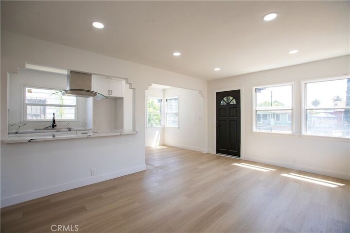 Property Photo:  1547 W 60th  CA 90047 