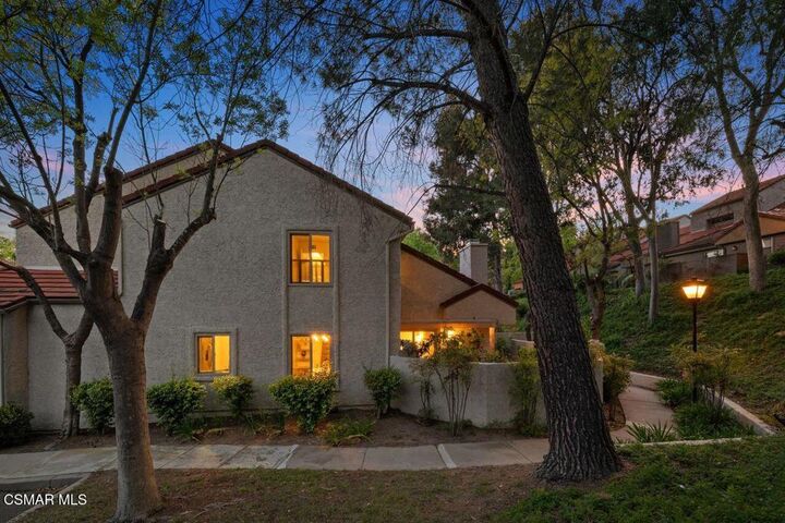 Property Photo:  174 Via Colinas  CA 91362 