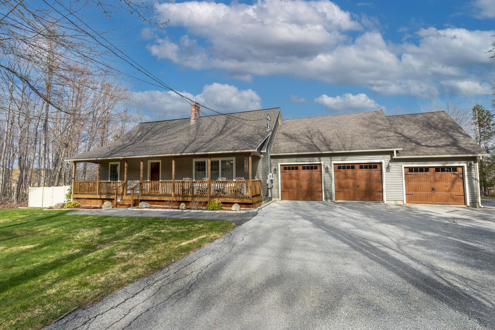 Property Photo: 326 Dow Road ME 04474