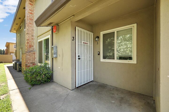 Property Photo:  2941 Norcade Circle  CA 95826 