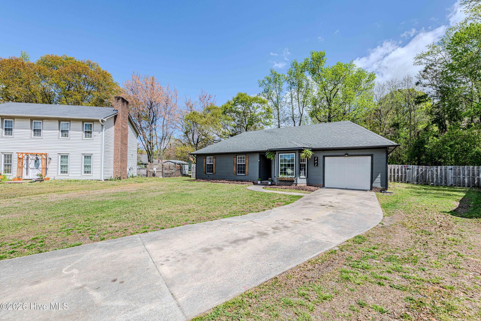 Property Photo:  247 Bayberry Court  NC 28540 
