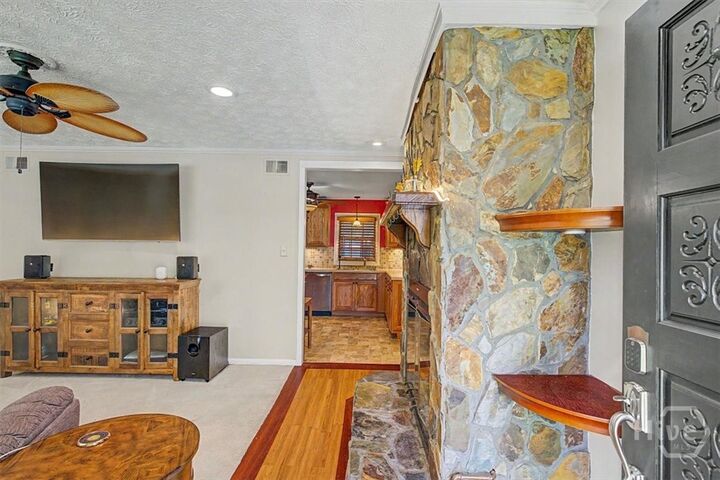 Property Photo:  154 Azalea Avenue  GA 31408 