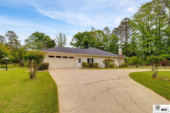 Property Photo: 791 Highway 3074 LA 71270