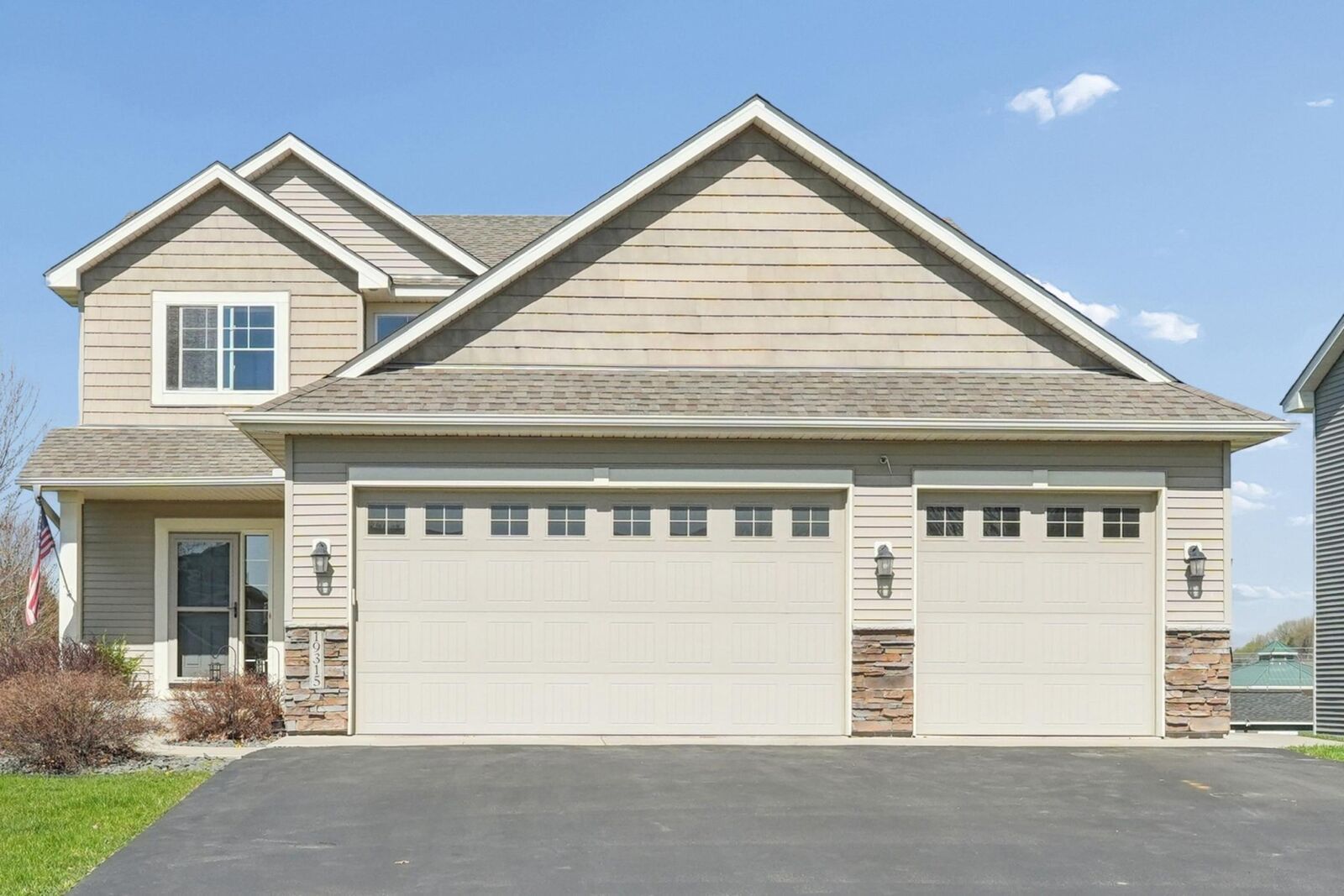 Property Photo:  19315 Claremont Drive  MN 55024 