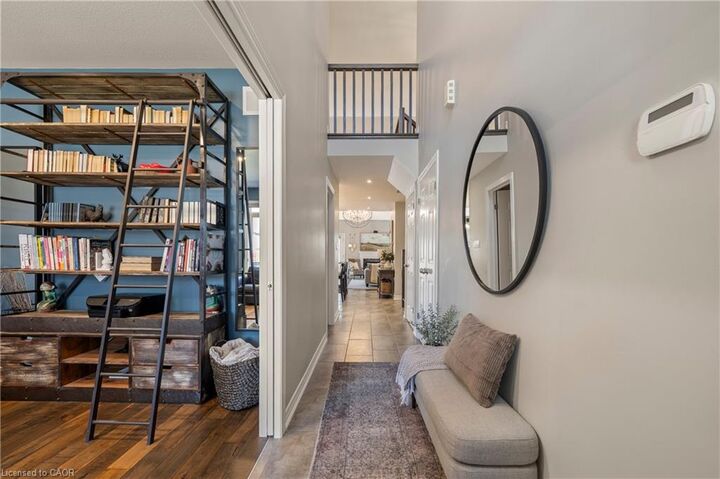 Property Photo:  53 Redfern Avenue 2  ON L9C 0E2 