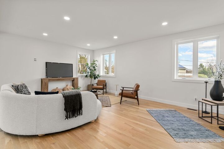 Property Photo: 100 Woodbine Circle MA 02494