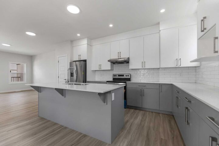 Property Photo: 90 Corner Meadows Manor NE 803 AB T3N 2N8