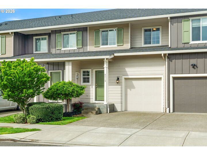 Property Photo:  2210 NE 115th Ct 214  WA 98684 