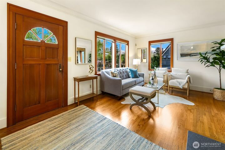 Property Photo:  2046  26th Avenue E  WA 98112 