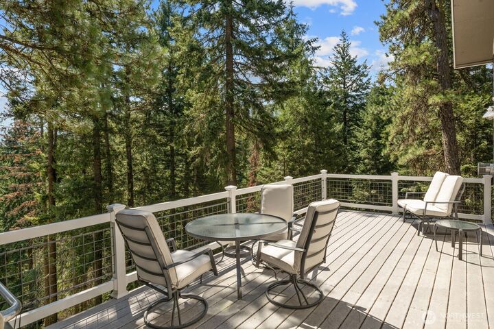 Property Photo:  71  Pecon Valley Place  WA 98922 
