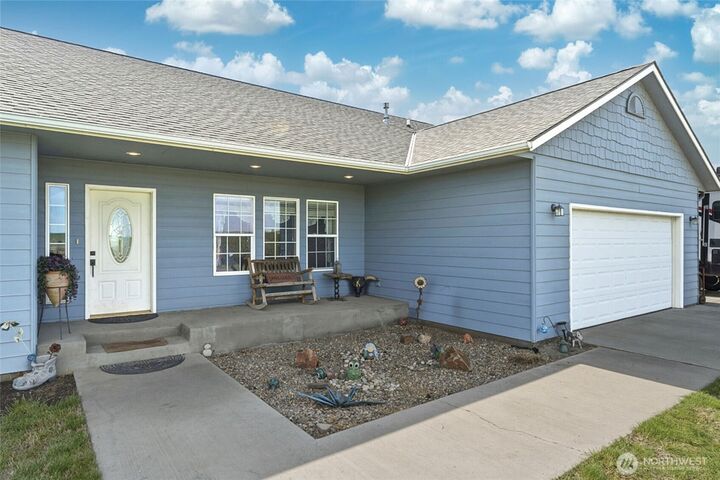 Property Photo:  219  Reeds Road  WA 99360 