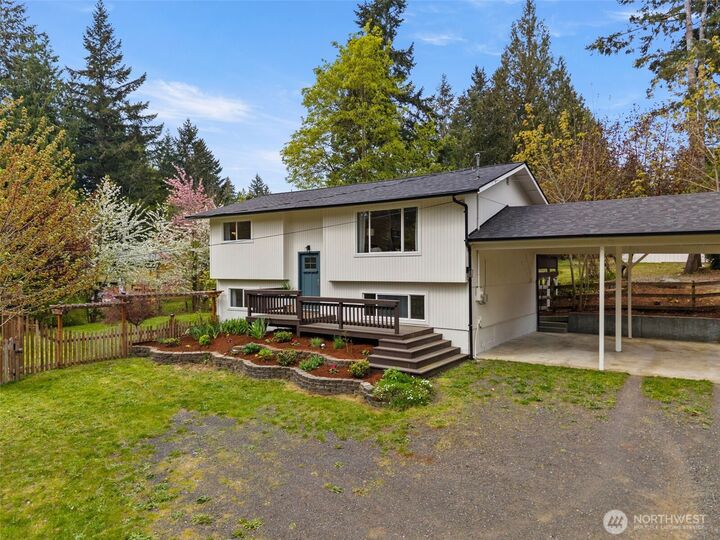 Property Photo: 4631 E Grapeview Loop Road WA 98524