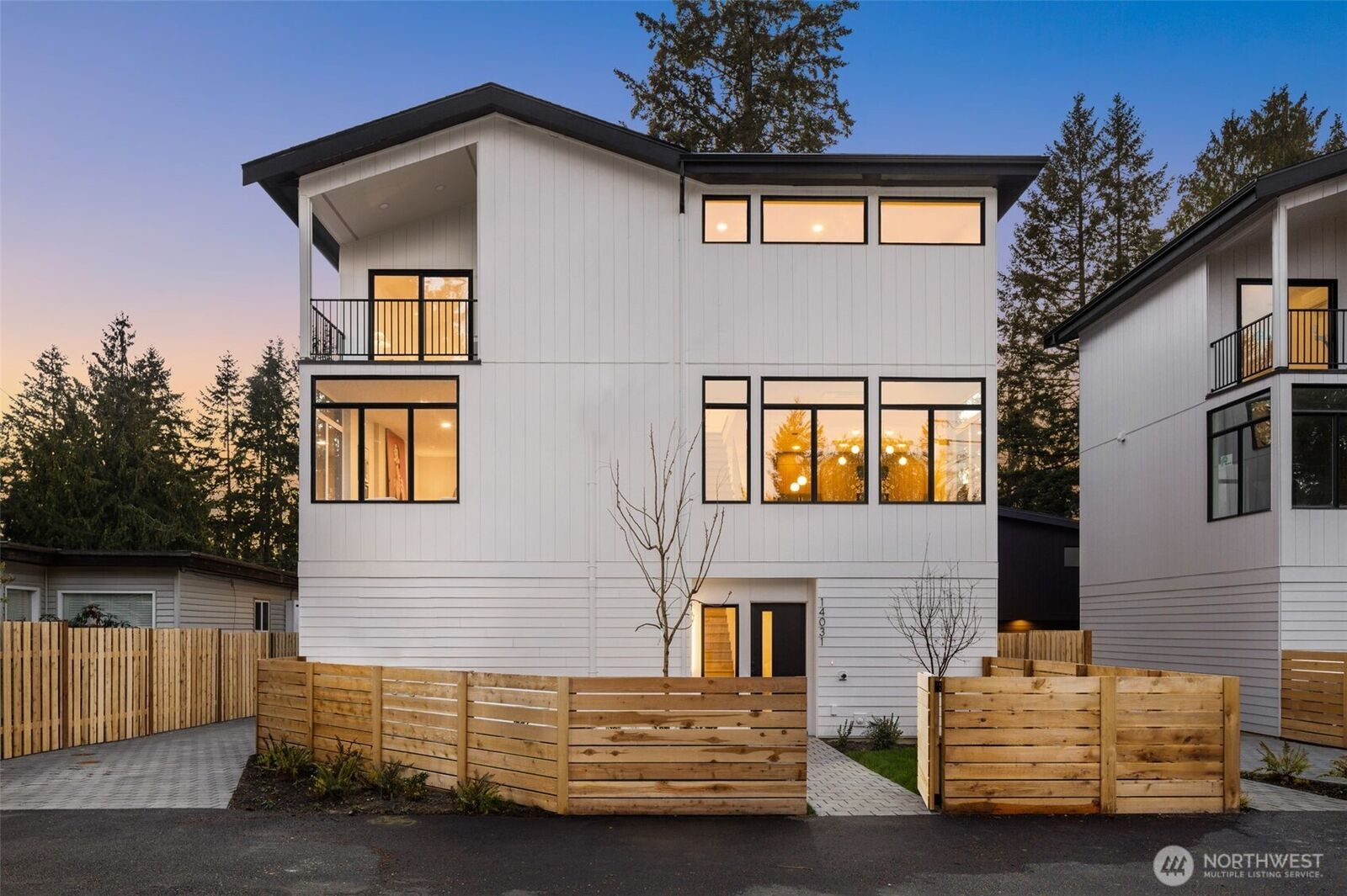 Property Photo:  14031  Densmore Avenue N  WA 98133 